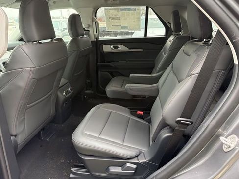 New 2026 Ford Explorer Active w/ Active Comfort Package image 7