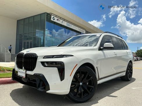 Certified 2024 BMW X7 xDrive40i w/ M Sport Package AWD/4WD image 1