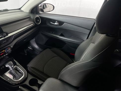 Used 2019 Kia Forte S image 21