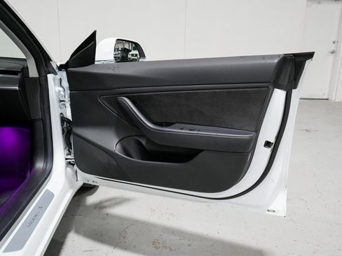 Used 2018 Tesla Model 3 Long Range image 29