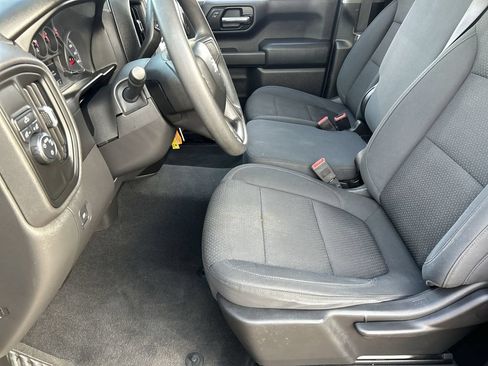 Used 2020 Chevrolet Silverado 1500 Custom w/ Custom Value Package RWD image 16