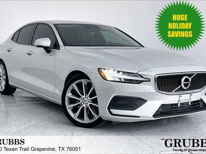Used 2019 Volvo S60 T5 Momentum w/ Multimedia Package