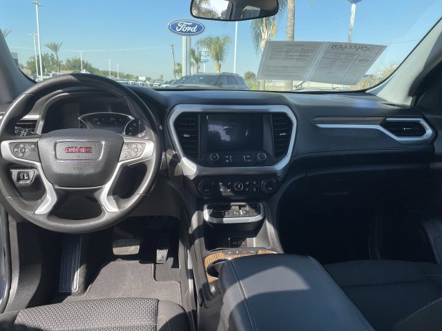 Used 2021 GMC Acadia SLE w/ Driver Convenience Package FWD image 19