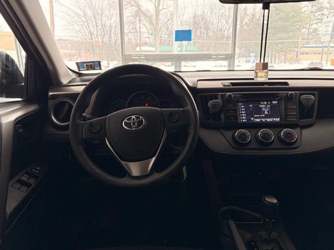 Used 2016 Toyota RAV4 LE image 24