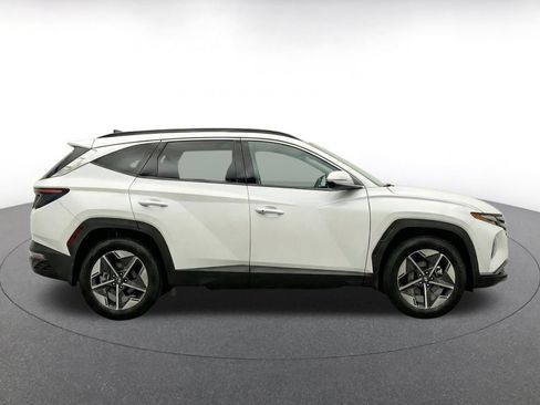 Used 2026 Hyundai Tucson SEL FWD image 8