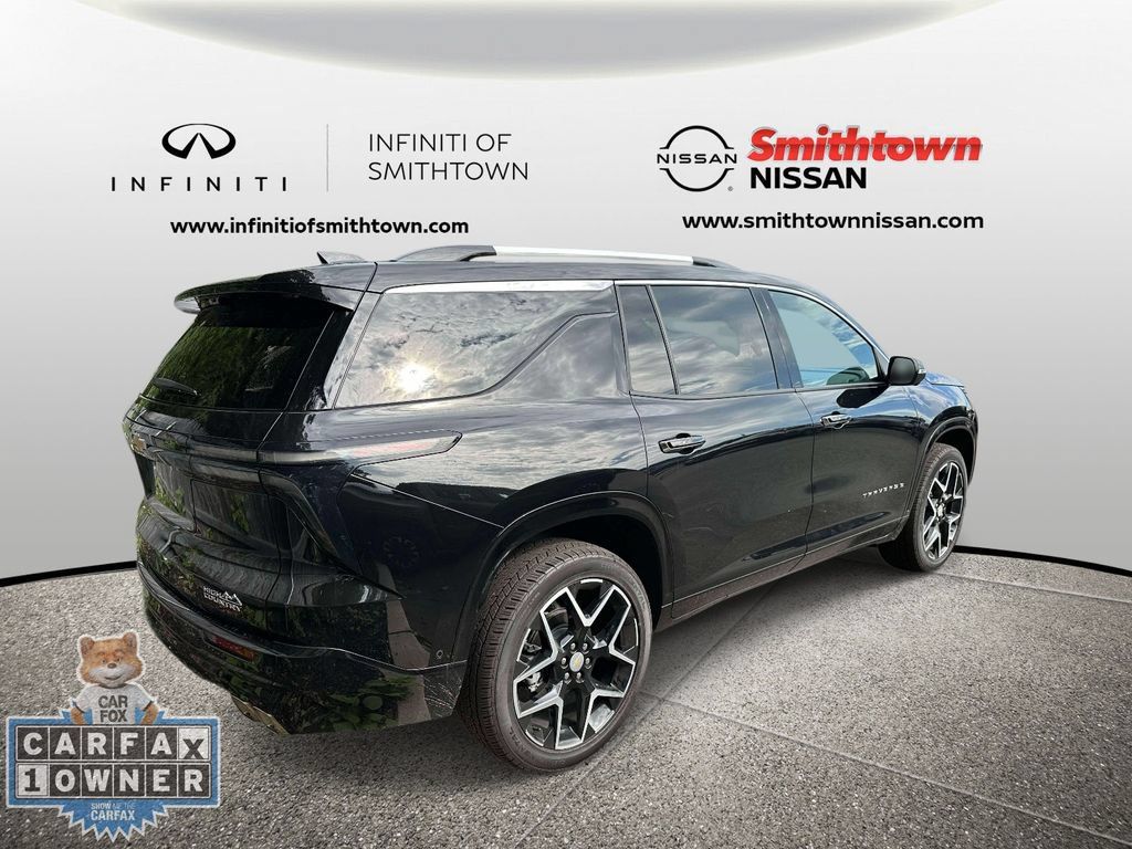 Used 2026 Chevrolet Traverse High Country w/ LPO, Floor Liner Package FWD image 6