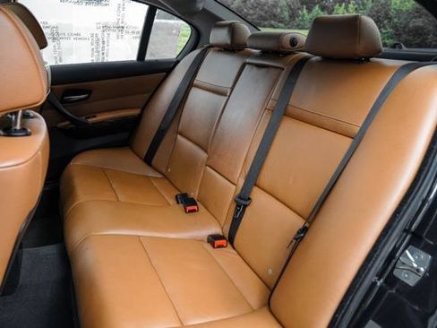 Used 2010 BMW 328i Sedan RWD image 34