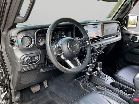Used 2024 Jeep Wrangler High Altitude image 20