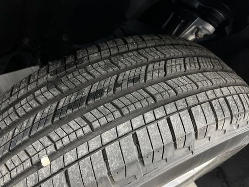 Used 2024 Dodge Durango SXT w/ 3rd Row Seating Group image 36