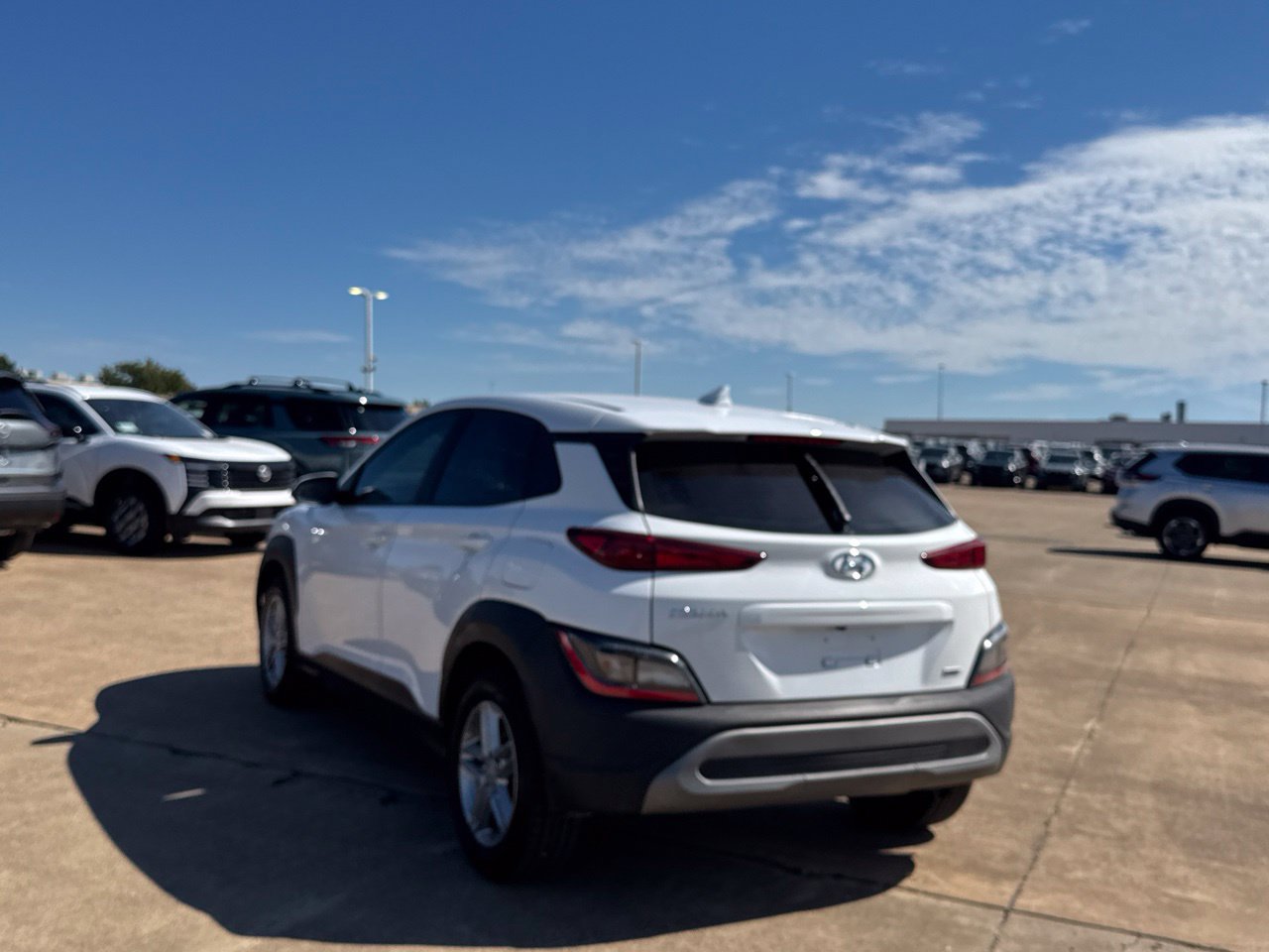 Used 2023 Hyundai Kona SE AWD/4WD image 19