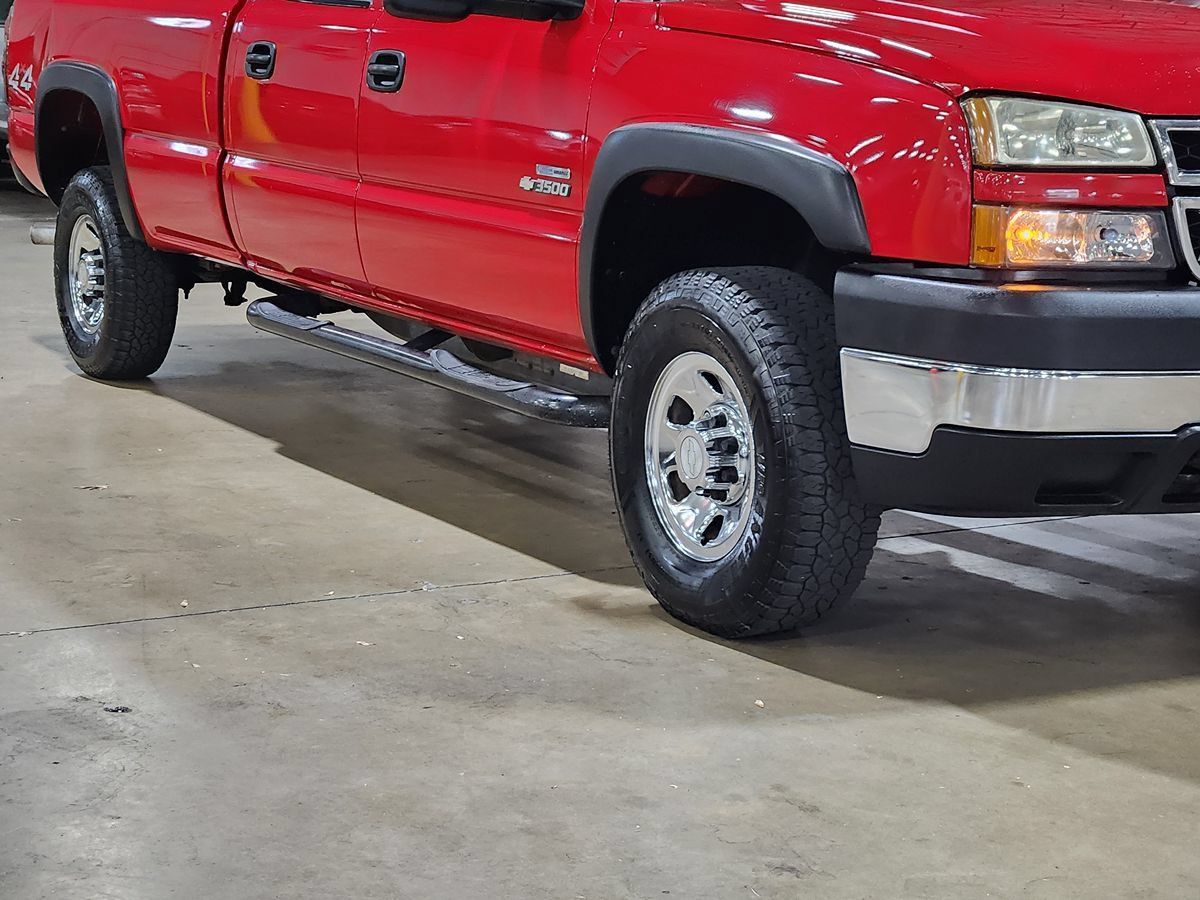 Used 2007 Chevrolet Silverado 3500 LT w/ Heavy-Duty Power Package AWD/4WD image 16