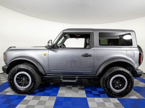 Used 2023 Ford Bronco Badlands w/ Sasquatch Package AWD/4WD image 9