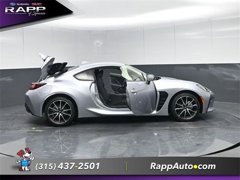 Used 2024 Toyota GR86 image 21