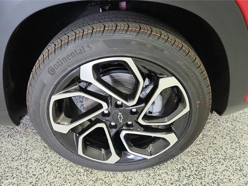 New 2026 Chevrolet Trax RS w/ Driver Confidence Package FWD image 13