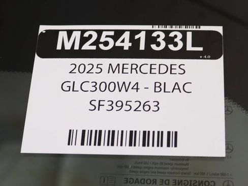 Certified 2025 Mercedes-Benz GLC 300 4MATIC image 32