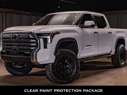 Used 2025 Toyota Tundra Limited AWD/4WD image 5