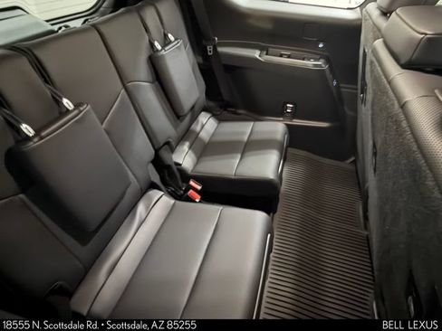 Used 2026 Lexus GX 550 w/ Accessory Package (2T) AWD/4WD image 14