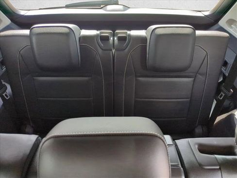 Used 2021 Volkswagen Tiguan SE image 19