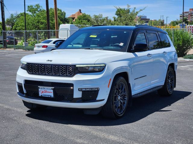 Used 2024 Jeep Grand Cherokee L Summit w/ Advanced Protech Group IV AWD/4WD image 7