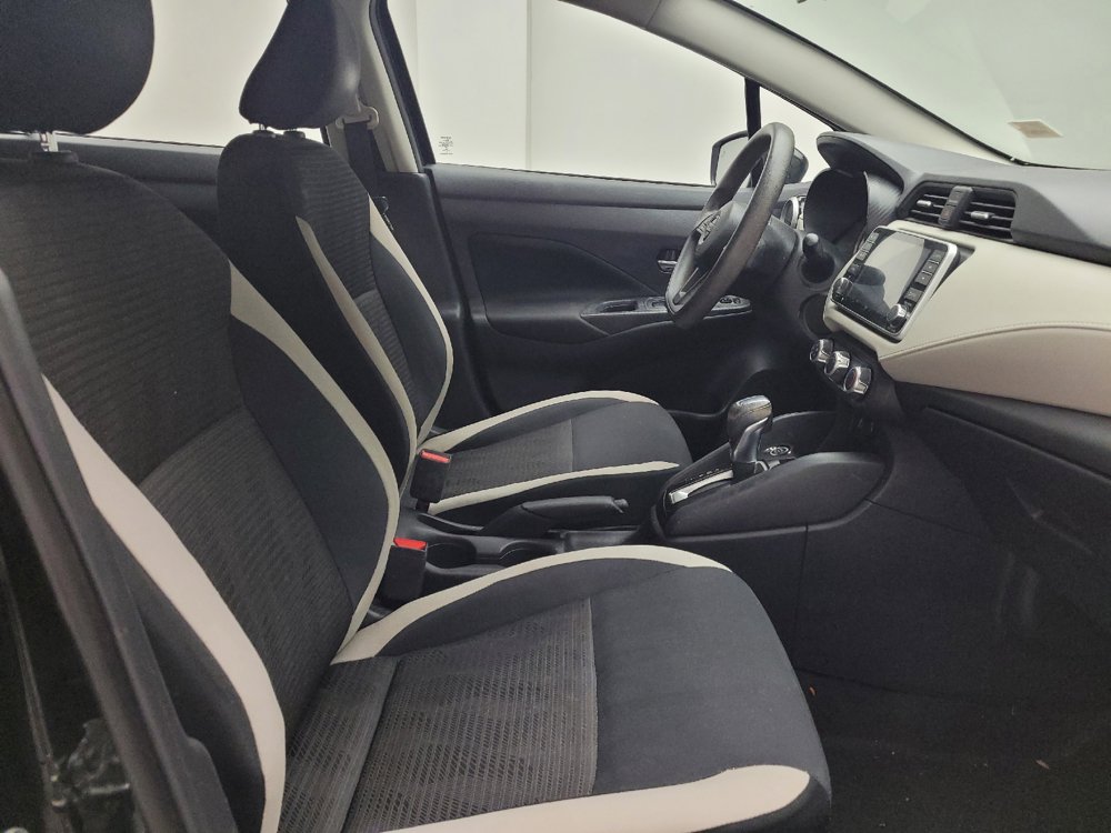 Used 2021 Nissan Versa SV FWD image 21