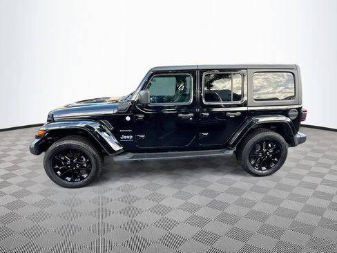 Used 2023 Jeep Wrangler Unlimited Sahara AWD/4WD image 9