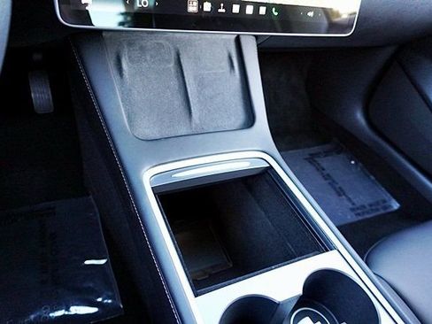 Used 2023 Tesla Model 3 Standard Range RWD image 34