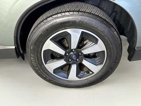 Used 2018 Subaru Forester 2.5i Limited image 11