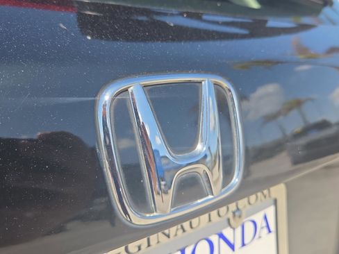 Used 2017 Honda HR-V LX image 36