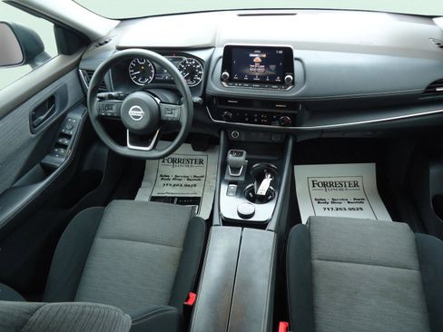 Used 2021 Nissan Rogue S image 11