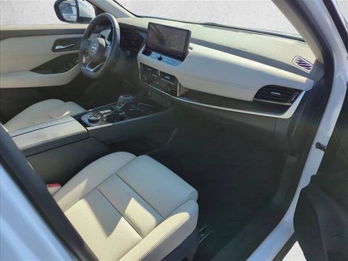 Used 2024 Nissan Rogue SL image 23