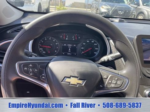 Used 2023 Chevrolet Malibu LT FWD image 27