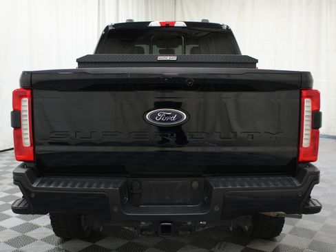 Used 2024 Ford F250 Lariat w/ Lariat Ultimate Package AWD/4WD image 34