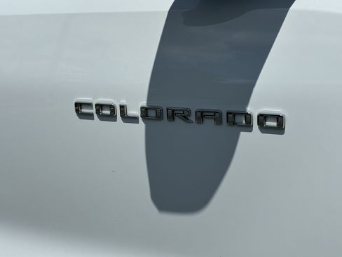 Used 2025 Chevrolet Colorado W/T RWD image 7