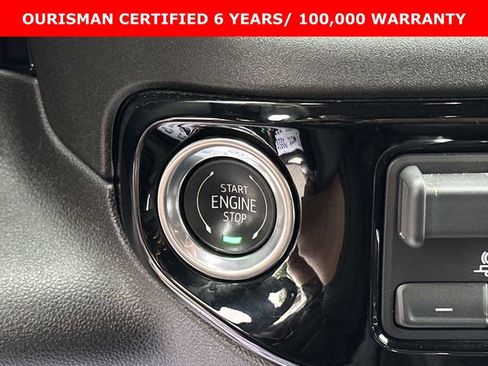 Certified 2025 Chevrolet Silverado 1500 LT AWD/4WD image 26