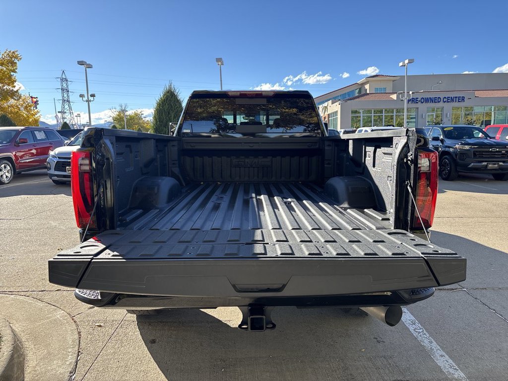 Certified 2026 GMC Sierra 2500 Denali Ultimate w/ LPO, Black Badging Package AWD/4WD image 26