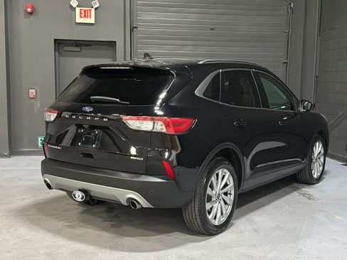 Used 2021 Ford Escape Titanium w/ Titanium Elite Package AWD/4WD image 4
