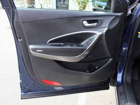 Used 2017 Hyundai Santa Fe Sport FWD image 11