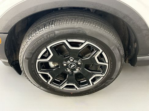 Used 2025 Ford Bronco Sport Outer Banks w/ Outer Banks Tech Package+ image 11