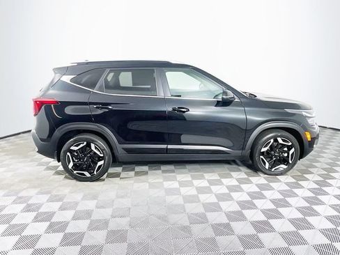 Used 2024 Kia Seltos SX w/ SX Sunroof Package AWD/4WD image 9