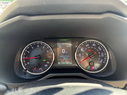 Used 2019 Toyota RAV4 XLE w/ All Weather Liner Package AWD/4WD image 21