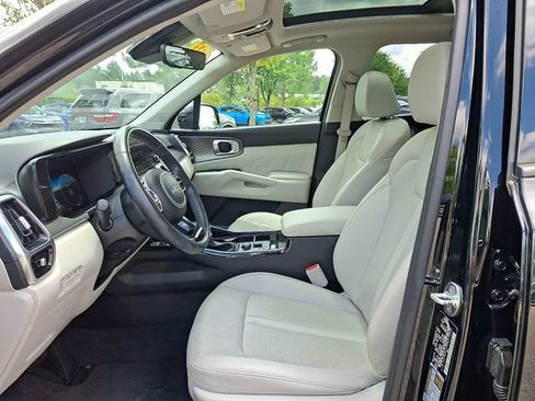 Certified 2023 Kia Sorento SX FWD image 15