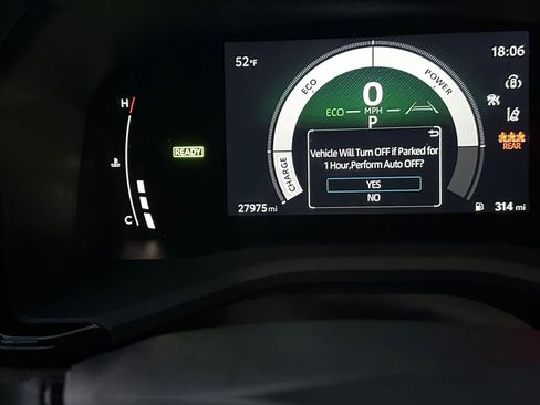 Used 2025 Toyota Camry LE image 39