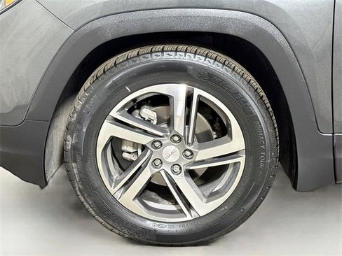 Used 2021 GMC Terrain SLT image 28