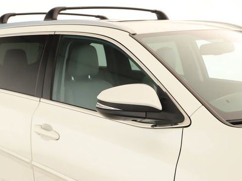 Used 2016 Toyota Highlander Limited FWD image 38