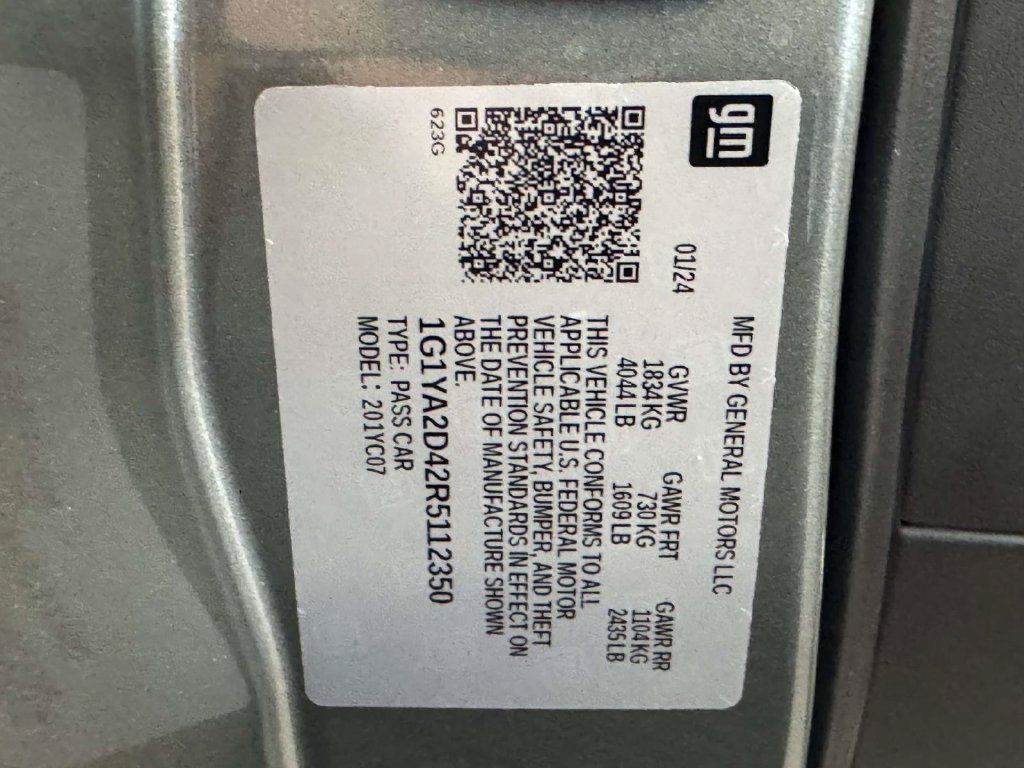Used 2024 Chevrolet Corvette Stingray Coupe w/ Z51 Performance Package RWD image 29