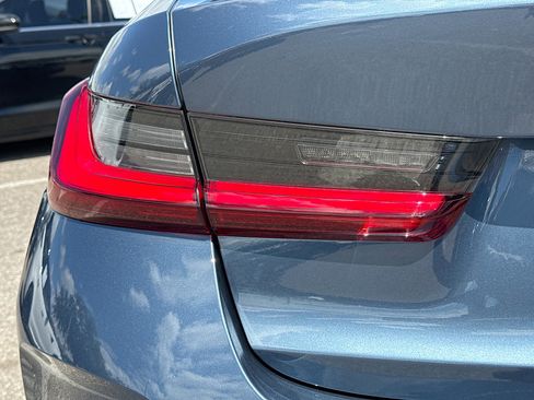 Used 2025 BMW 330i Sedan image 10