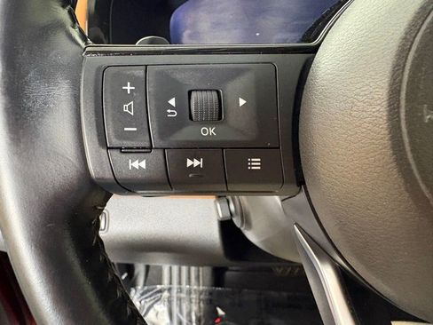 Used 2022 Nissan Pathfinder Platinum w/ Cargo Package AWD/4WD image 25