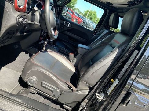 Used 2021 Jeep Gladiator Rubicon AWD/4WD image 18