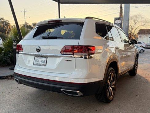 Used 2022 Volkswagen Atlas SE image 3