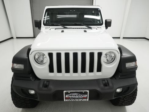 Used 2019 Jeep Wrangler Unlimited Sport S AWD/4WD image 2